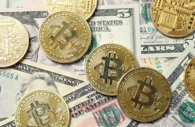 比特币 (BTC) 暂时跌破116，000美元